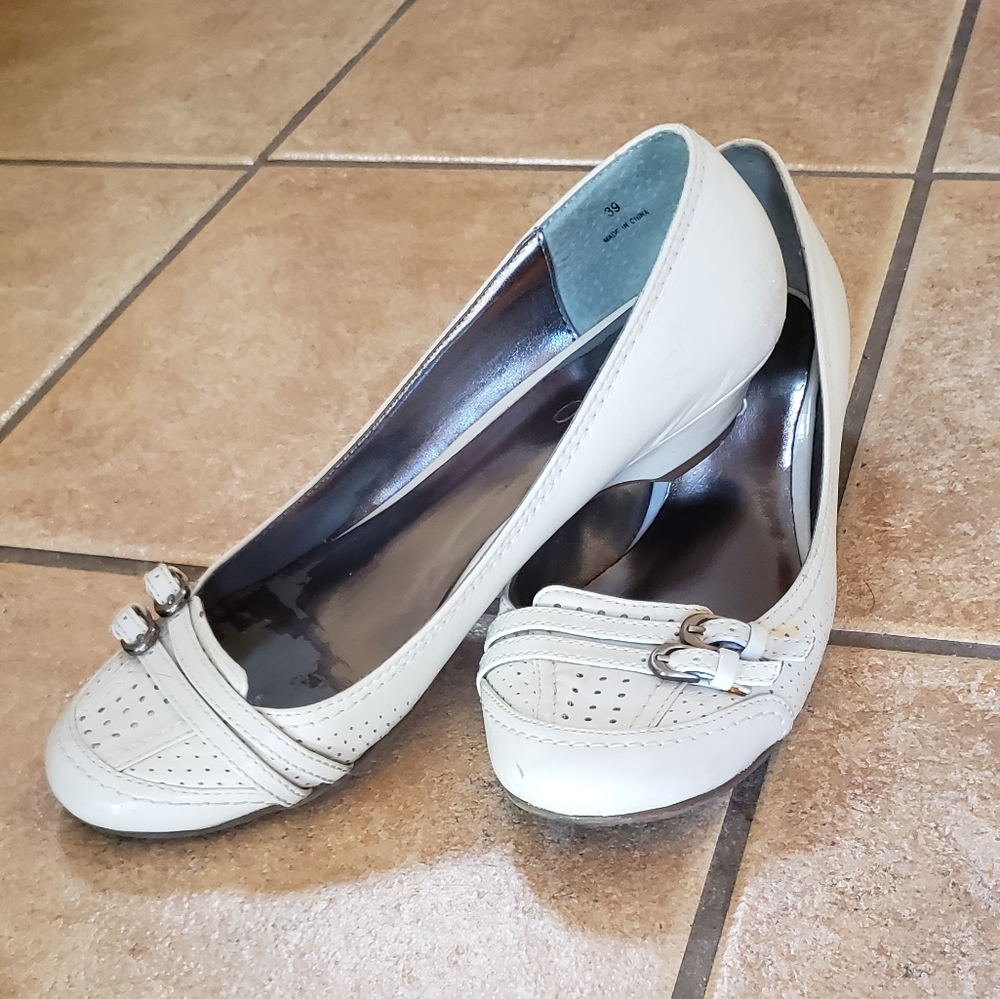White Aldo Kitten Heels
